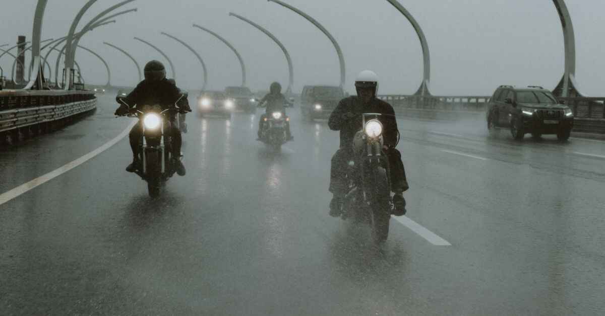 Tutorial on How to Ride Motorcycle in Rain Safely