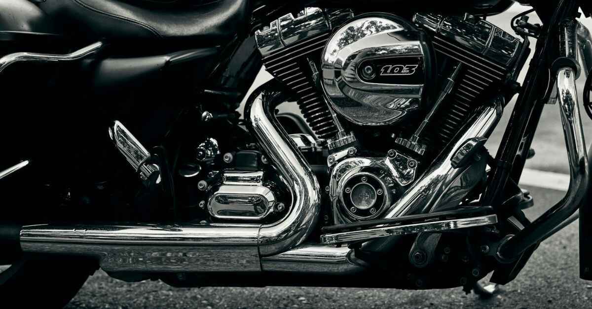 How Engine Noise Impacts Rider Awareness