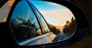 Read more about the article Understanding Blind Spot Mirrors: The Essential Safety Feature for Modern Vehicles