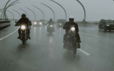 Tutorial on How to Ride Motorcycle in Rain Safely