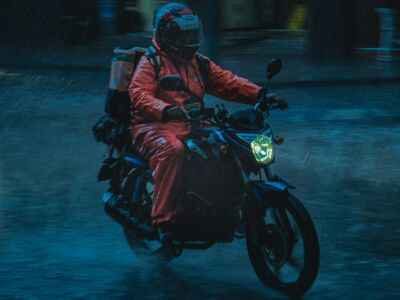 Ride Motorcycle Safely in Heavy Rain