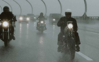 how to ride motorcycle in rain